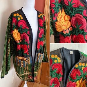 Vintage Guatemalan Hand Made Embroidered 1980s Birds Flowers Oversized Jacket M